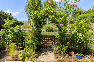 Photo 32- click for photo gallery